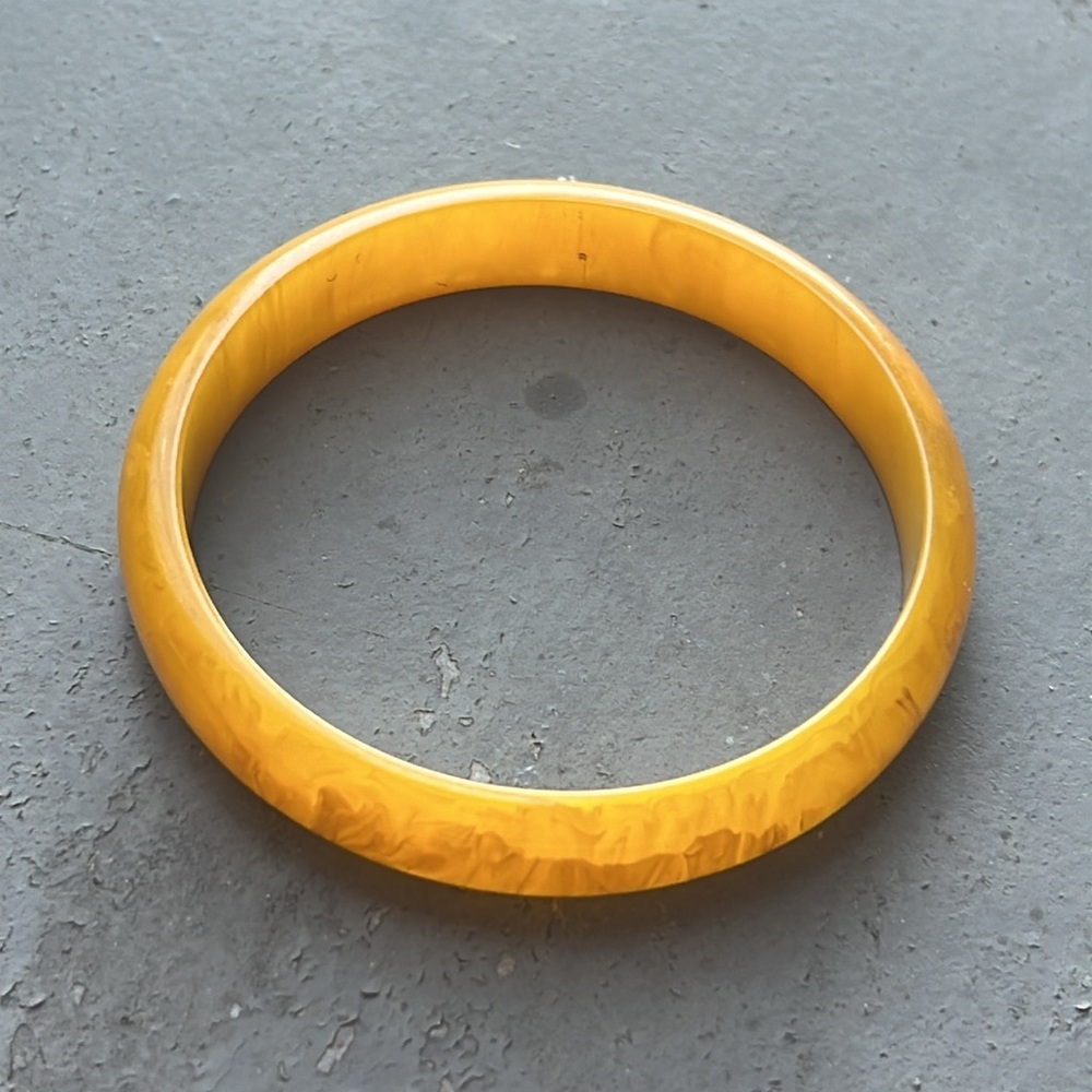 Vintage Bakelite butterscotch bracelet bangle 2